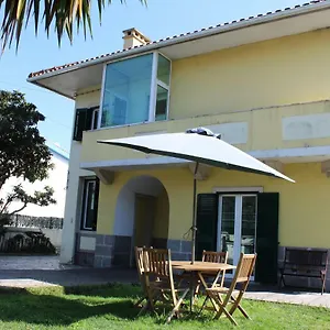 Casa De Local Oeiras